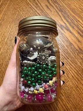 MYSTERY VINTAGE JEWELRY BUNDLE‼️